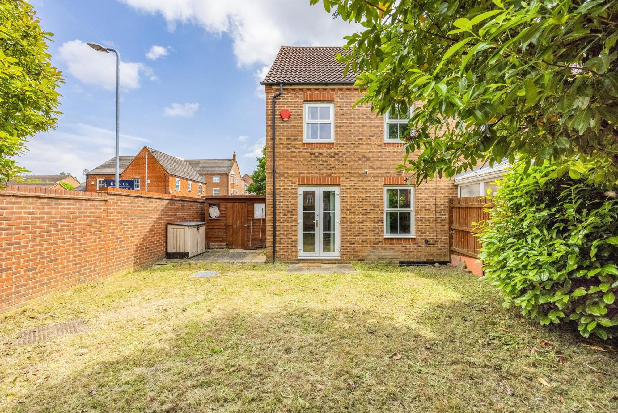 2 Tracy Avenue Villa Слау Екстериор снимка